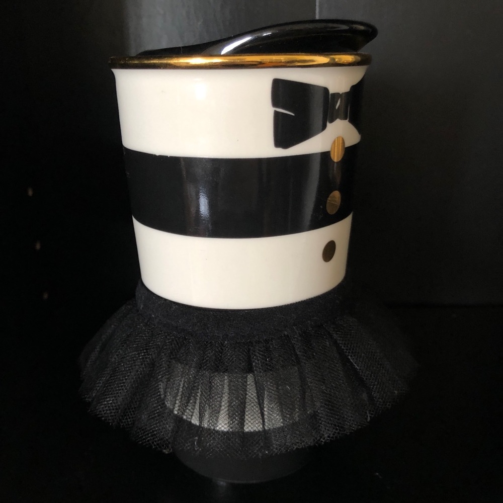 Alice + Olivia Starbucks mug - Picture 2 of 4